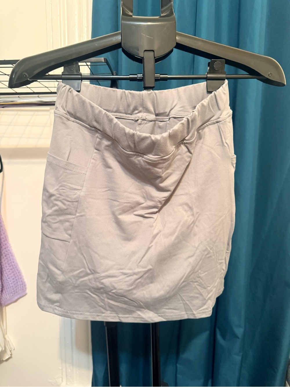 Aritzia Light Gray Active Skort
